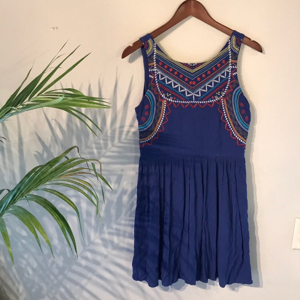 COPY - Xhiliration embroidered dress